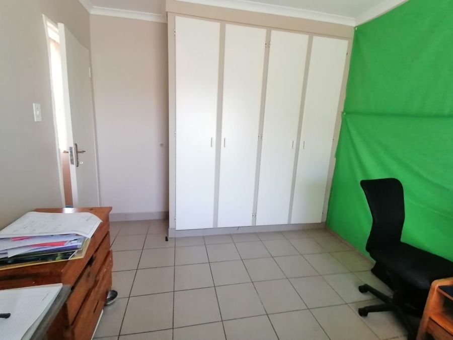 3 Bedroom Property for Sale in Geelhoutpark North West